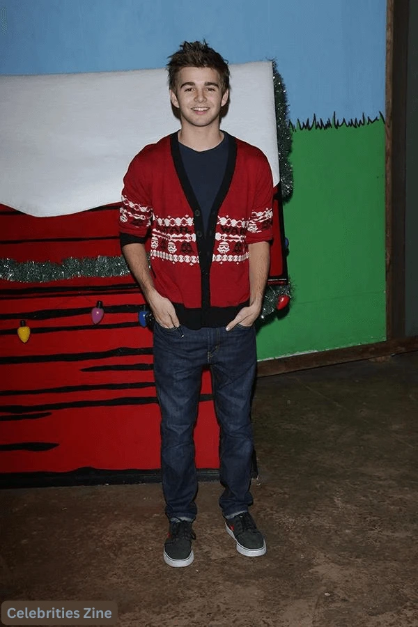 jack griffo height